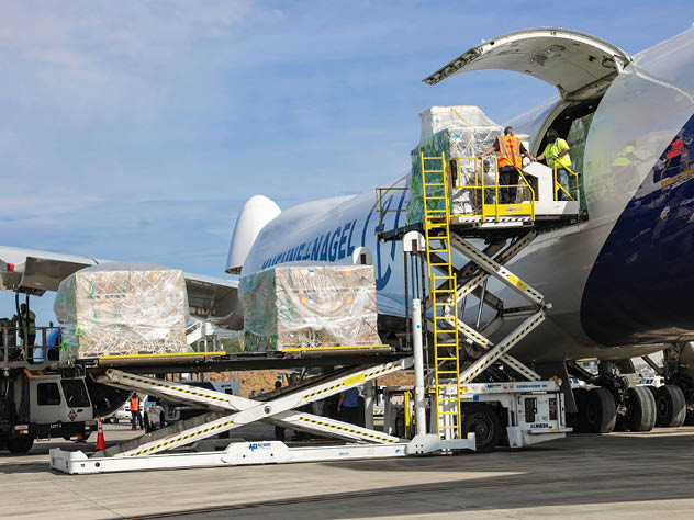 Air freight charter services Kuehne+Nagel